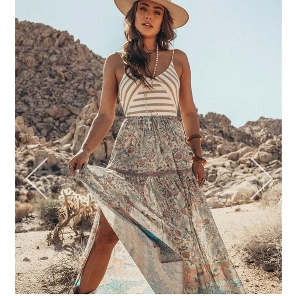 SPELL & THE GYPSY Oasis Side slit boho exotic hippie Maxi Skirt Pearl Sz small - Picture 5 of 10